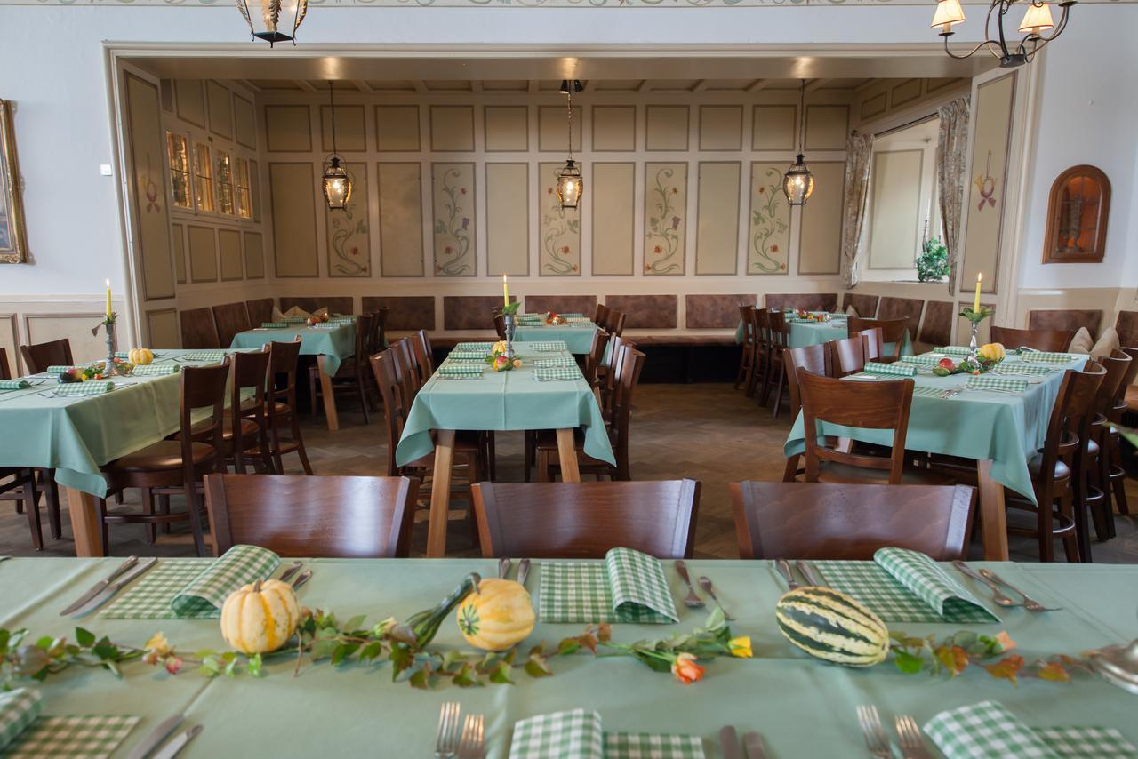Hotel Gasthof Alte Post Holzkirchen Гольцкірхен Екстер'єр фото